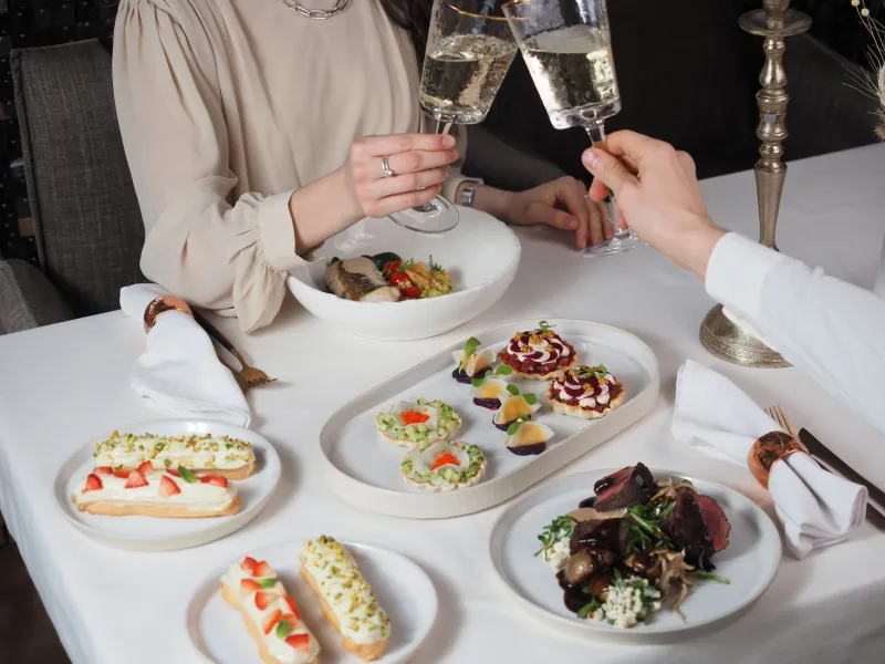 Curating the Ideal London Evening: A Gentleman's Guide to Sophisticated Nights with a Companion